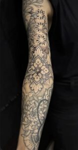 tattoo.niki (Greece) Alex piercer tattoo studio skg_TTC25__1